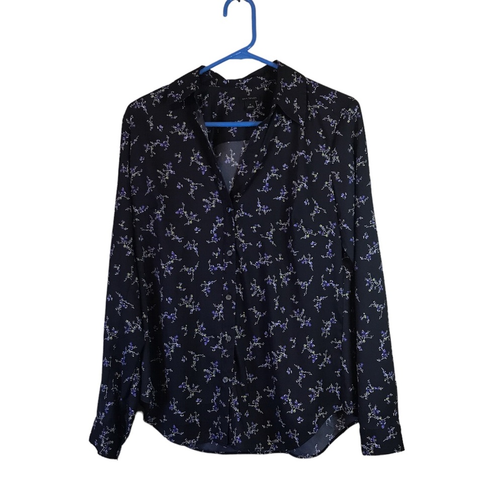 Women’s Ann Taylor button down shirt